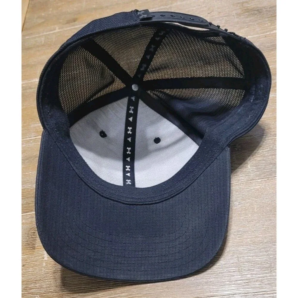 Men's Project Rock Black Trucker Hat Snapback Cap Under Armour Dark Gray Workout